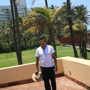 Meet your Posher, Paco